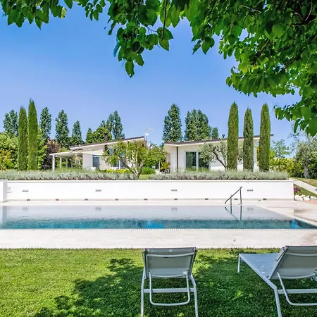 Mulberry Garden By Interhome *